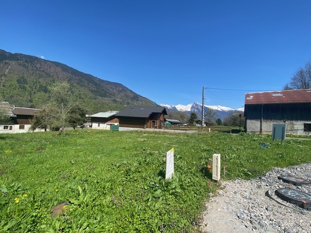 Land - LA RIVIERE ENVERSE
